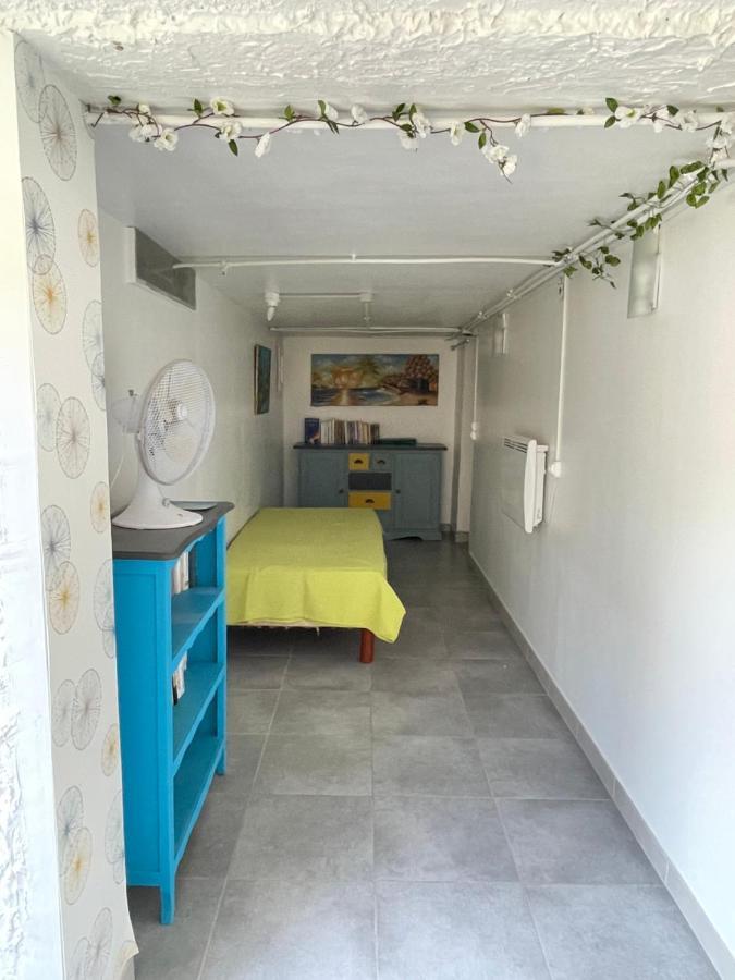 Cocooning Apartment Pujaut Exterior photo